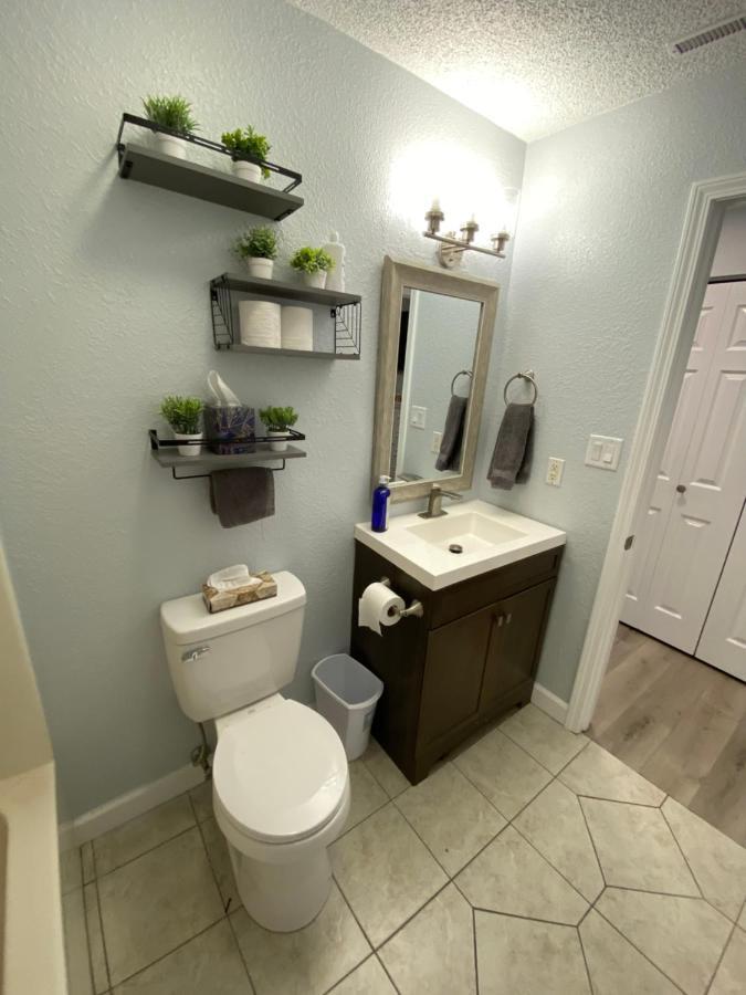 B Lakefront! Remodeled, Boat Slip, Patio Views, Pool, Boat Ramp, Wifi شاطئ أوسيدج المظهر الخارجي الصورة