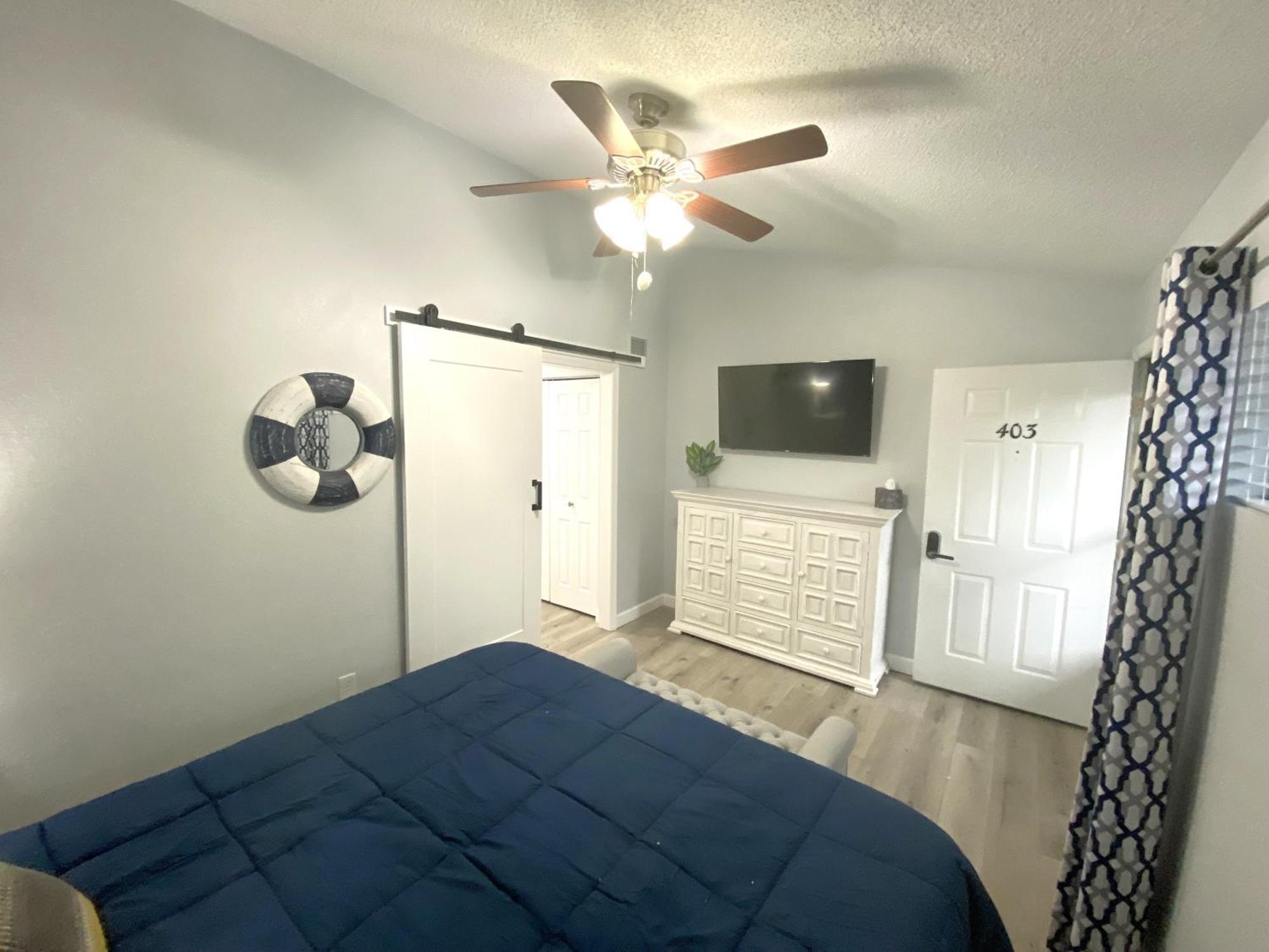 B Lakefront! Remodeled, Boat Slip, Patio Views, Pool, Boat Ramp, Wifi شاطئ أوسيدج المظهر الخارجي الصورة