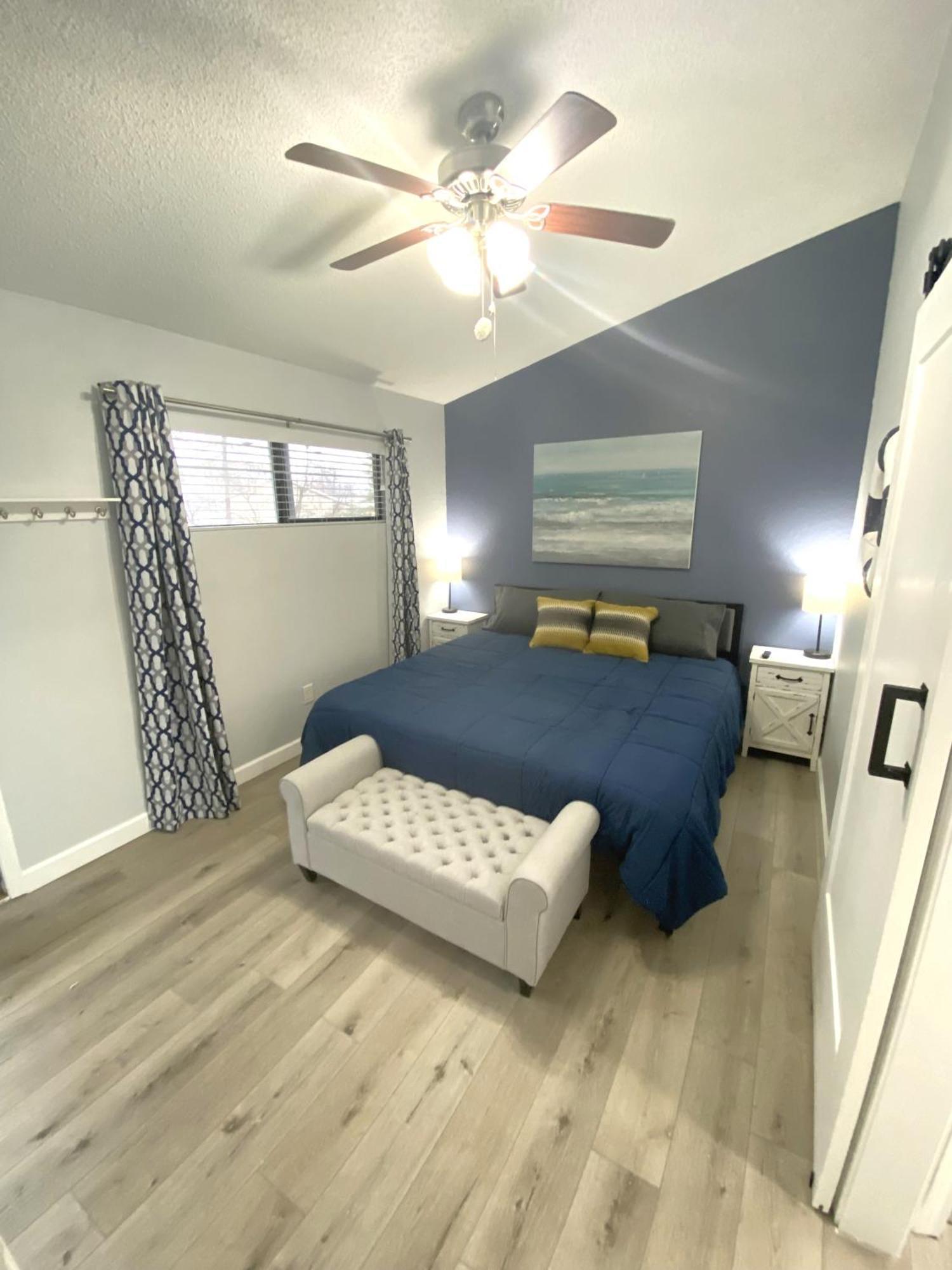 B Lakefront! Remodeled, Boat Slip, Patio Views, Pool, Boat Ramp, Wifi شاطئ أوسيدج المظهر الخارجي الصورة