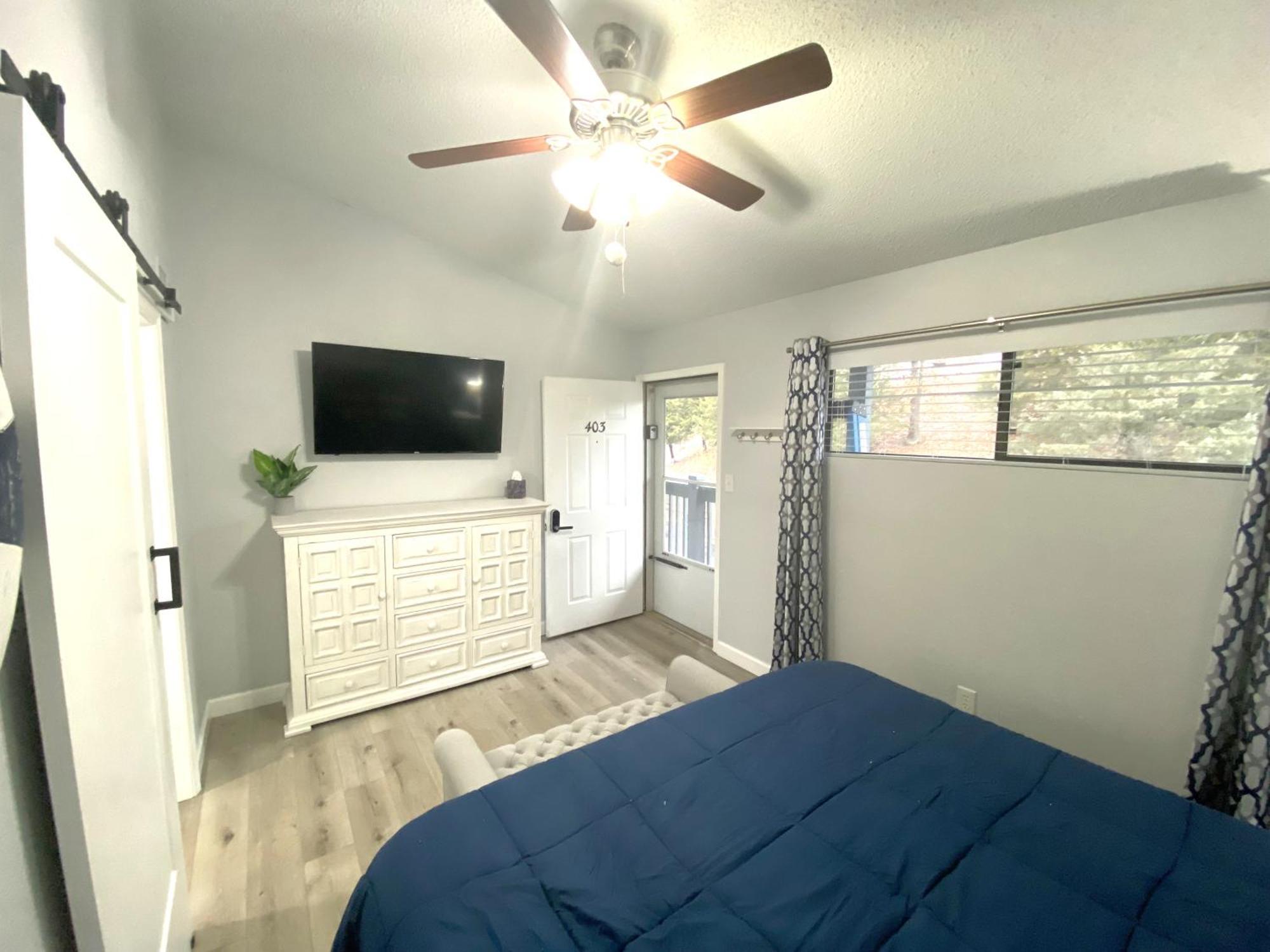 B Lakefront! Remodeled, Boat Slip, Patio Views, Pool, Boat Ramp, Wifi شاطئ أوسيدج المظهر الخارجي الصورة