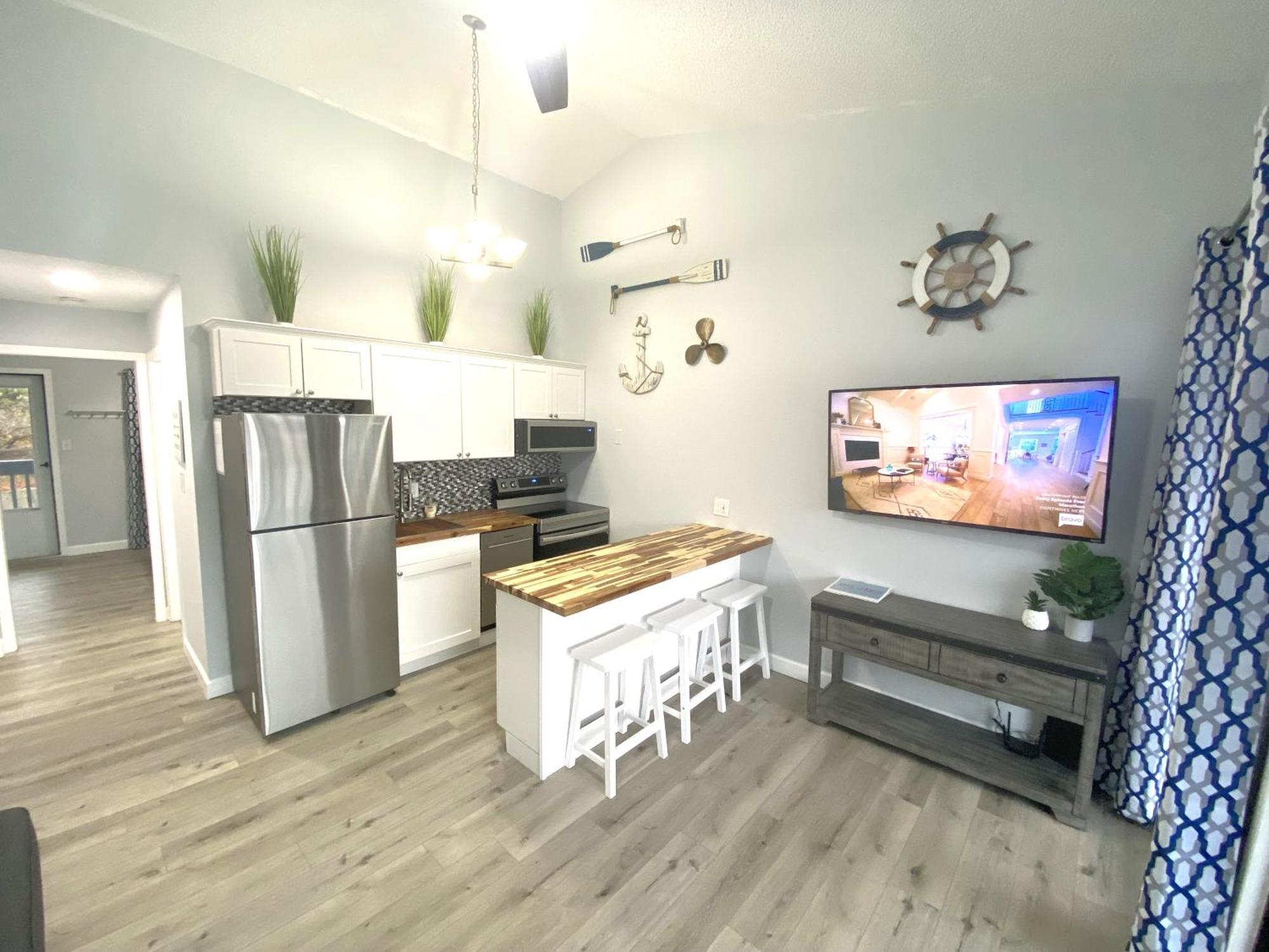 B Lakefront! Remodeled, Boat Slip, Patio Views, Pool, Boat Ramp, Wifi شاطئ أوسيدج المظهر الخارجي الصورة